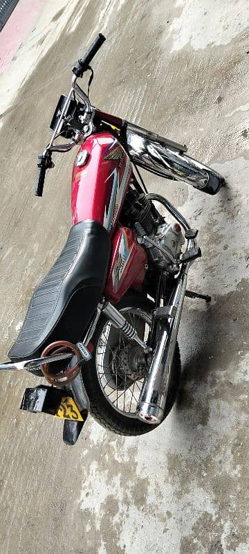 Honda 125 model 2016 golden num 123 9