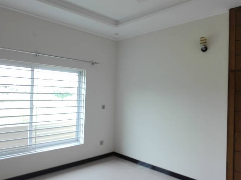 To Rent You Can Find Spacious Lower Portion In Korang Town 0