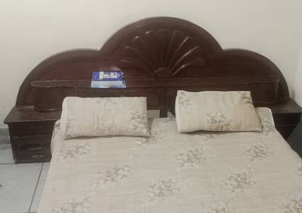 1 Queen Bed with side 4 daraz (Urgent sale)