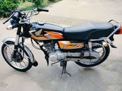 Honda 125 advanced 2022.