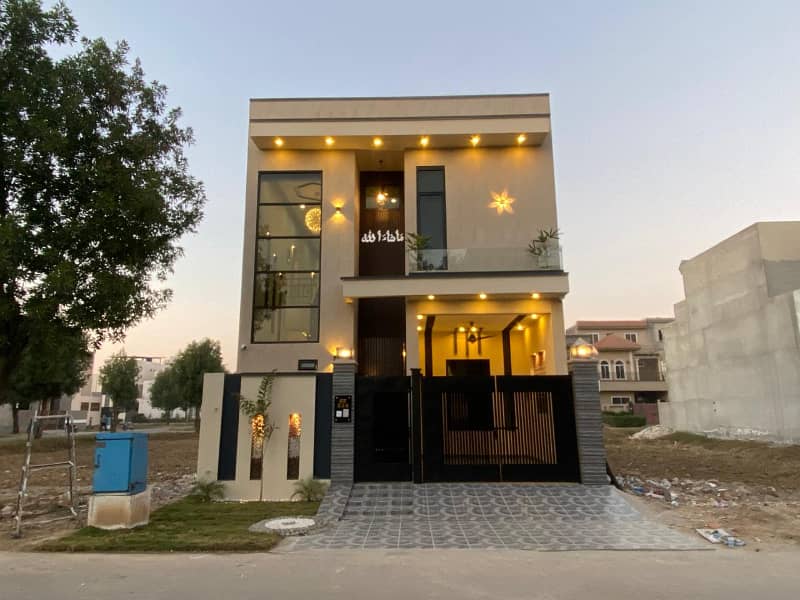 10 MARLA BRAND NEW MODERN DESIGN DOUBLE STORY HOUSE AVAILABLE FOR SALE, IN CITI HOUSING GUJRANWALA 2