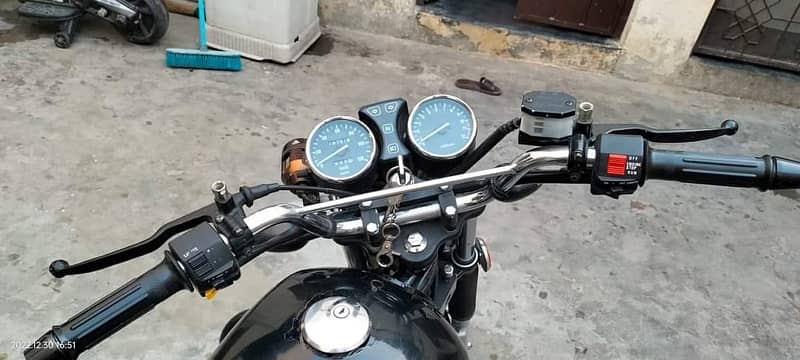 Suzuki GS 150 SE 20/21 Black colore with rim alloy 4