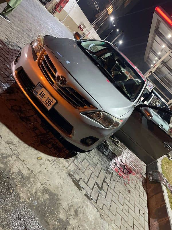 Toyota Corolla Altis 2013 1