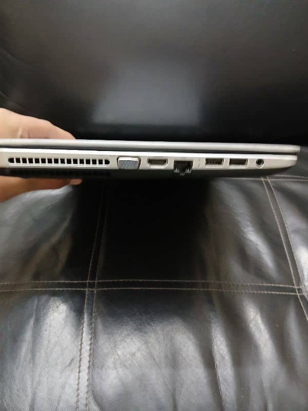 HP LAPTOP 4