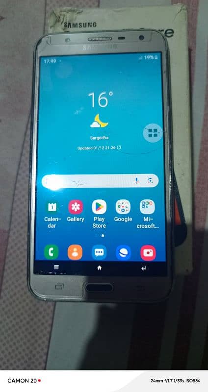 samsung j7 core 1