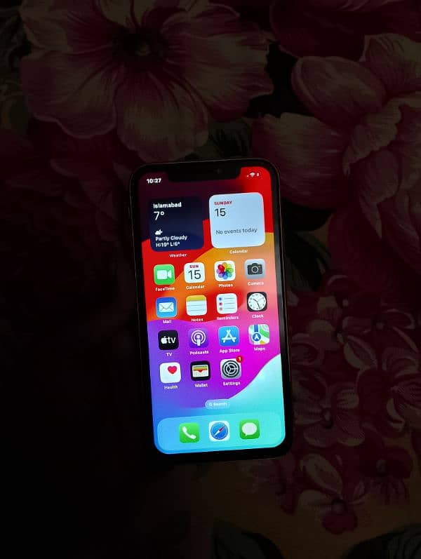 iphone XR 64gb 3