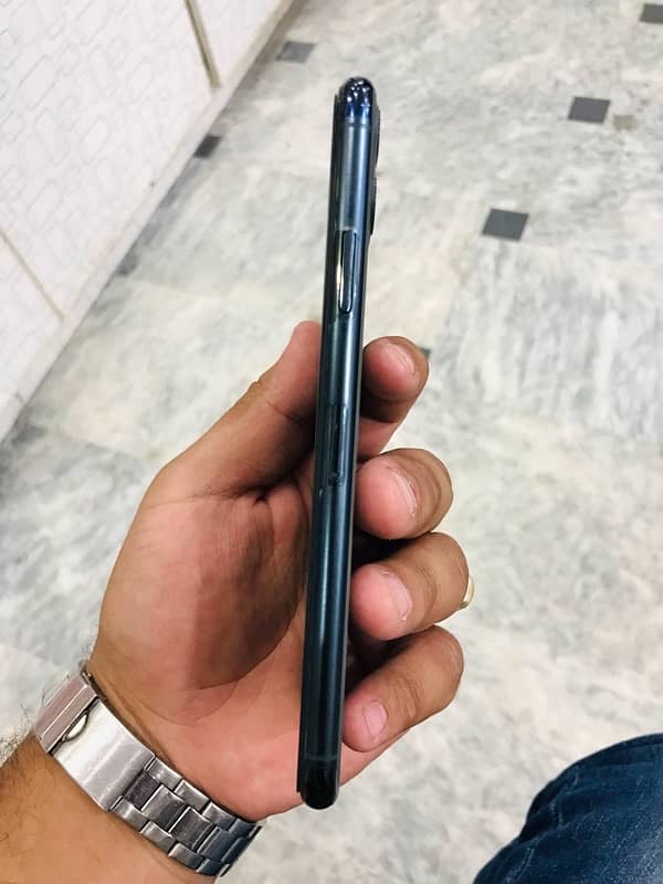 iphone 11 pro max 64gb pta approved 3