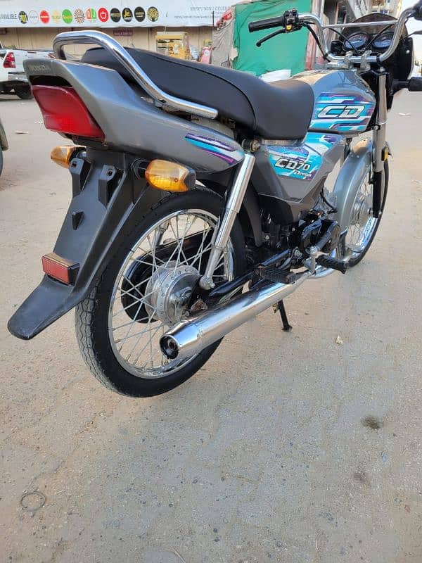 selling my Honda 70 Dream 6