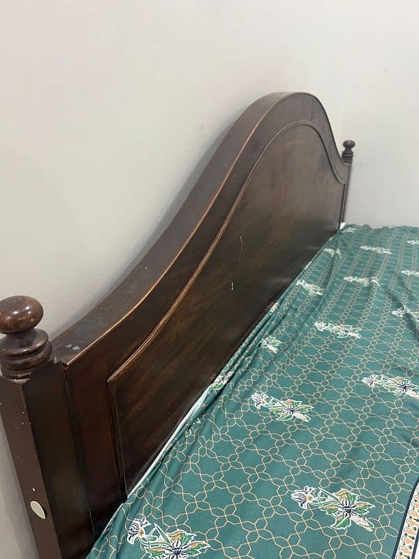 Queen Bed -- URGENT SALE 4