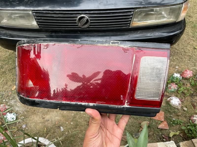 Nissan Sunny Back Lights 1