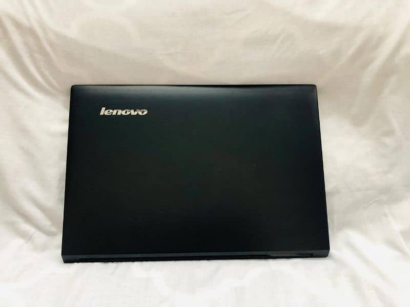 lenovo laptop  4GB 4