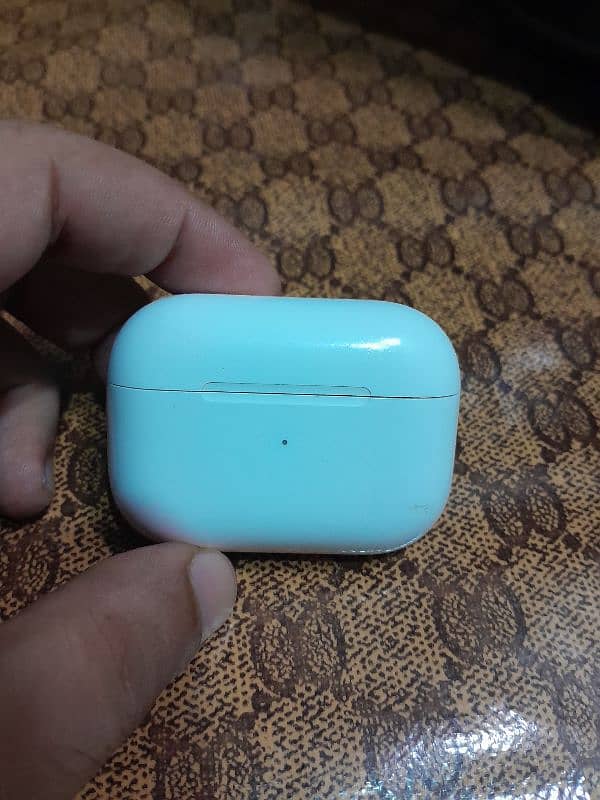 Apple AirPod Pro 4