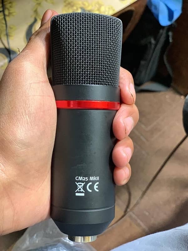 Focusrite Mic CM 25 MKII Professional Mic 2nd Generation 1