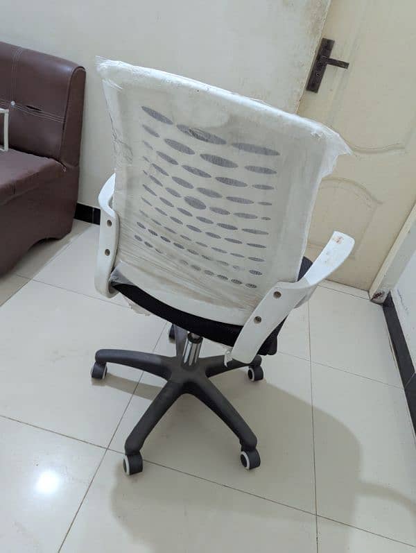 Office boss chair tables 7