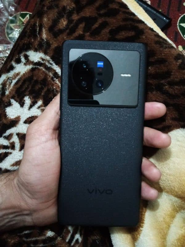 Vivo X80 8