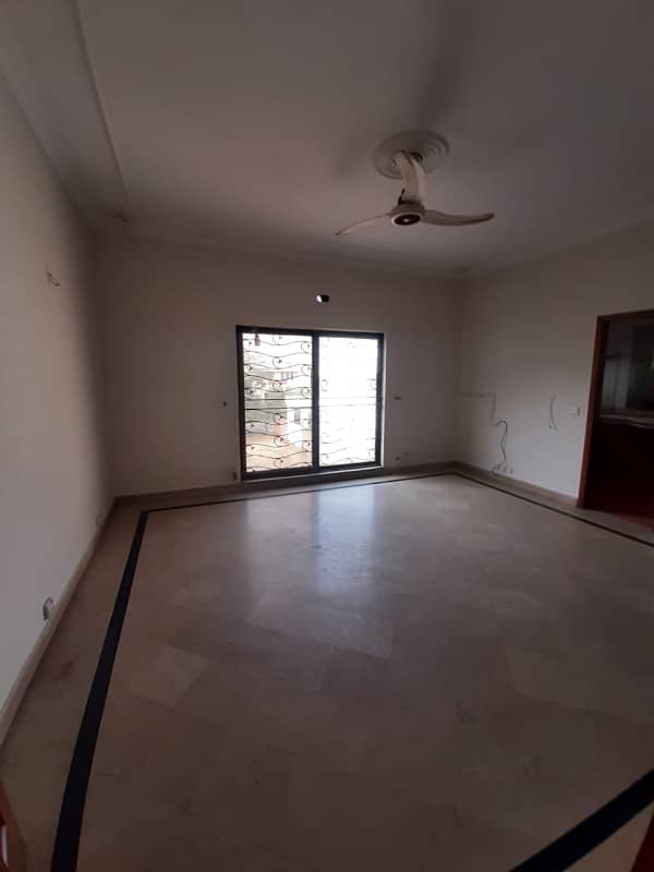 New 1 Kanal 3 Bed Room Upper Portion For Rent On Prime Location In DHA Phase 5 5