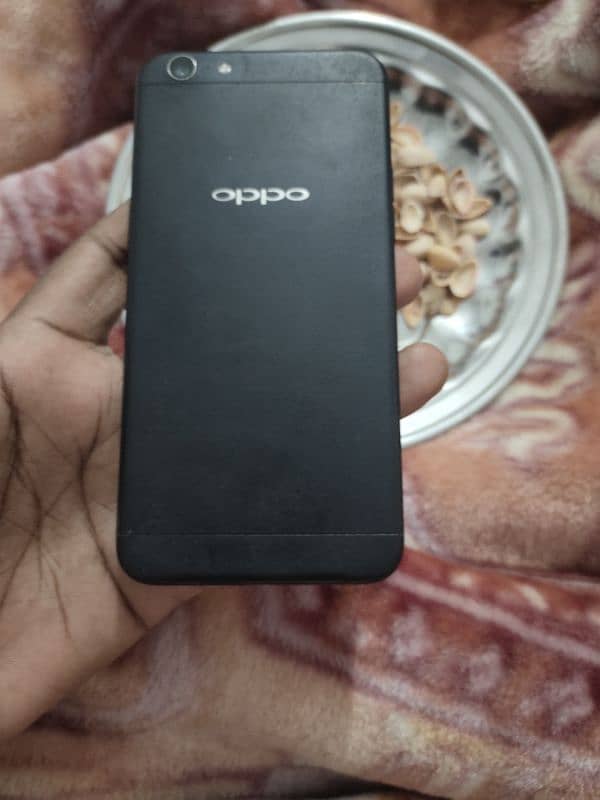 Oppo A57 5