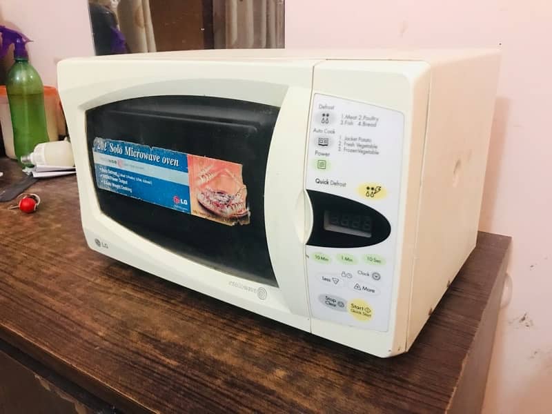 LG microwave 1