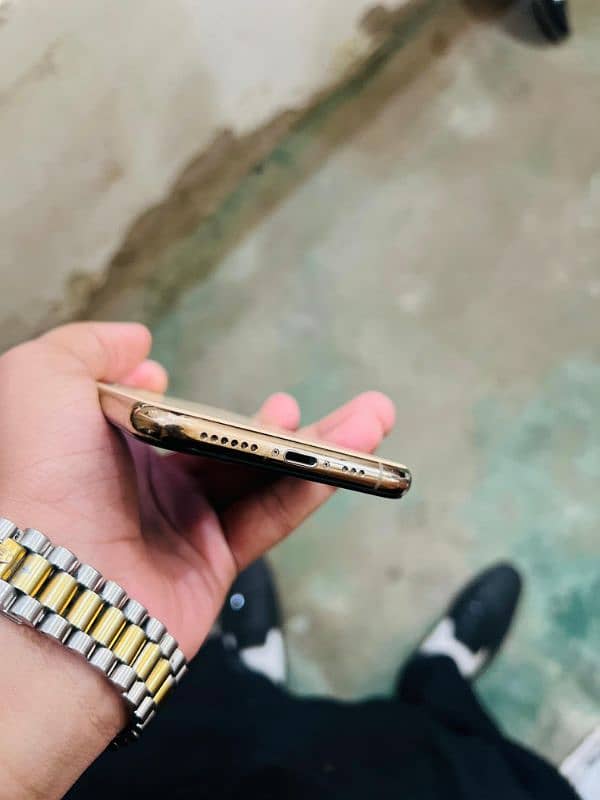 iphone 11 pro 6