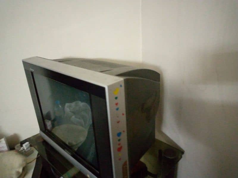 Nobel TV Flat screen 2