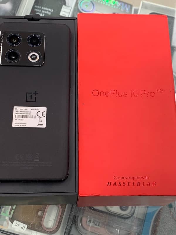 one plus  10 pro 5G 12/256 4