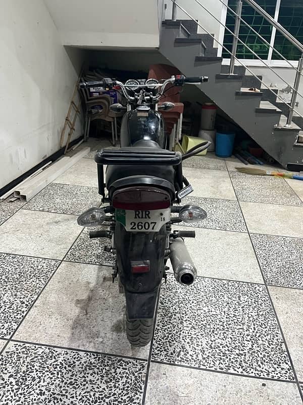 Suzuki GS 150 3