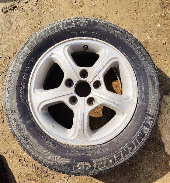 Honda Reborn 15 inch original alloy rim & MICHELIN Tire 0