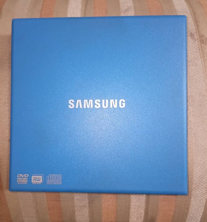 Samsung External DVD Writer Model SE-S084 4