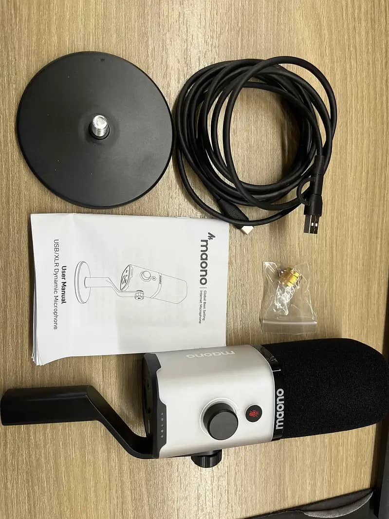 Maono pd100x RGB, Vocalist Microphone,youtuber content recordin Mic 2