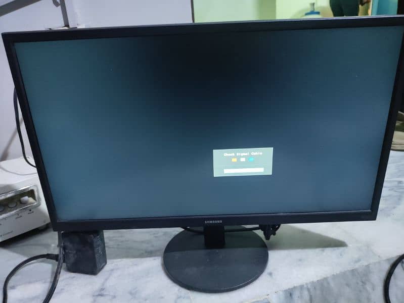 Samsung 19 inch 1080p LED 2021 model Fresh piece ( price negotiable) 6