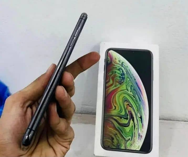 Iphone XS max 64 GB Official PTA in 10/10 condition 0