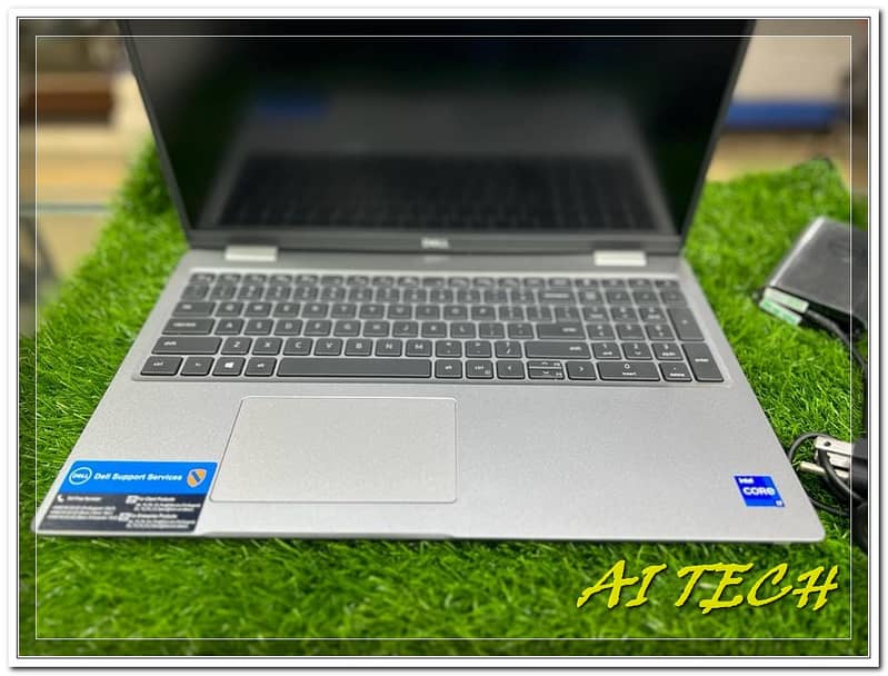 Dell Latitude 5520 Ci5 11th Gen 16GB RAM 512GB SSD 15.6' FHD IPS Lapto 3