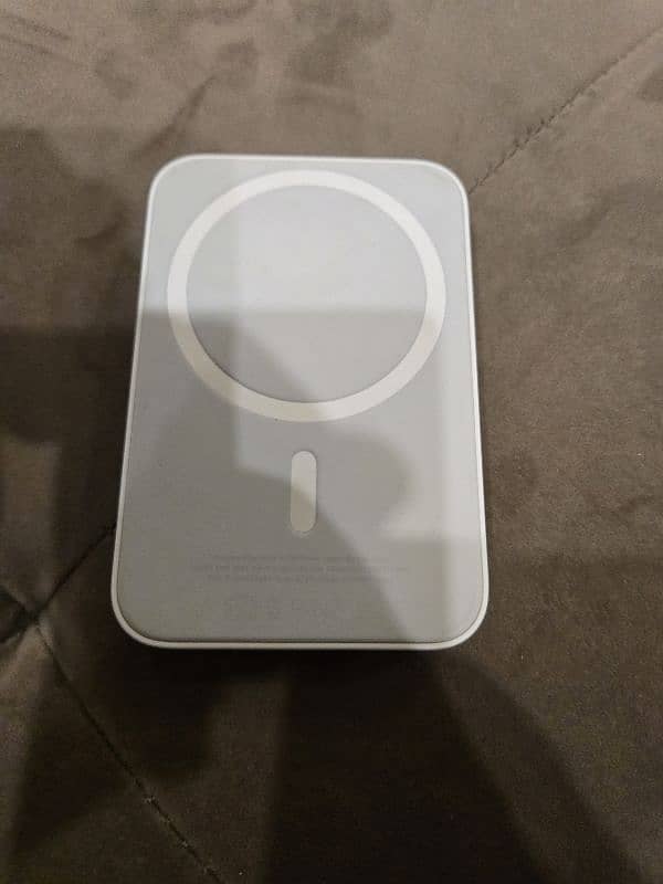 Apple magsafe Power bank (100 Original) 4