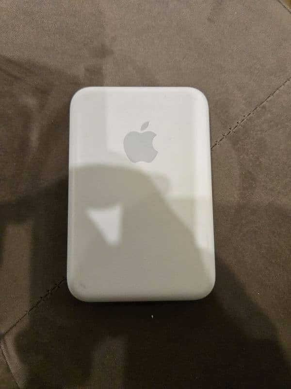 Apple magsafe Power bank (100 Original) 8