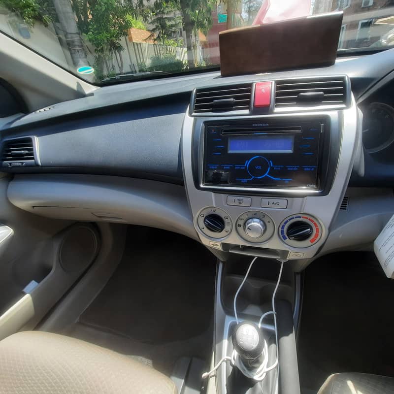 Honda City IVTEC 2017 16