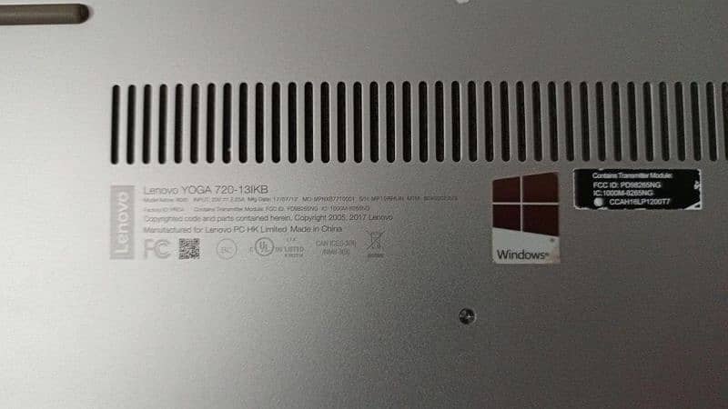 Lenovo Yoga 720-13ikb 3