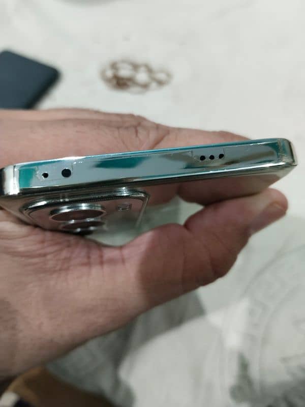 Oppo Reno 12 1