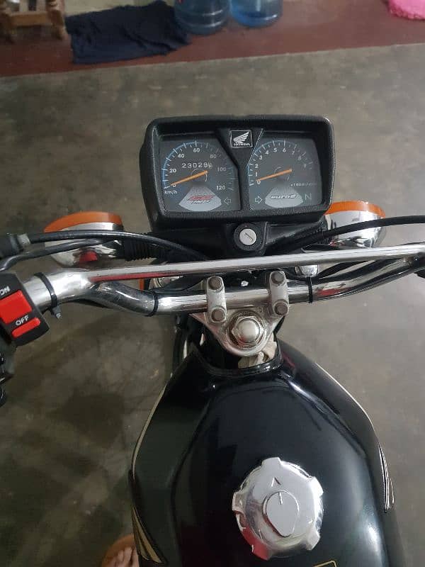 Honda CG125 Model April-2023 6