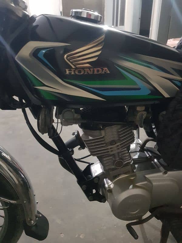 Honda CG125 Model April-2023 7