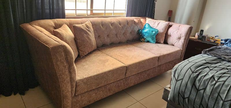 3 seater sofa 0