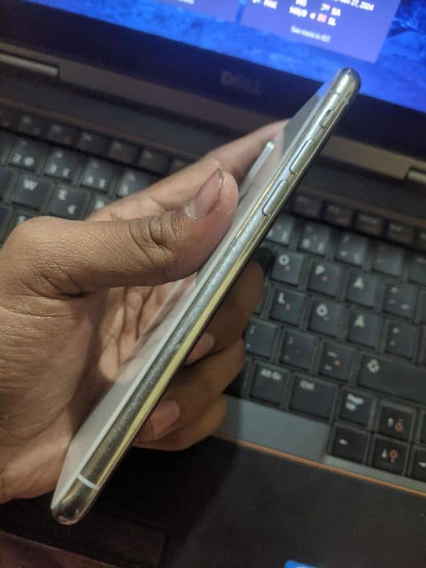 iPhone x  256gb 4