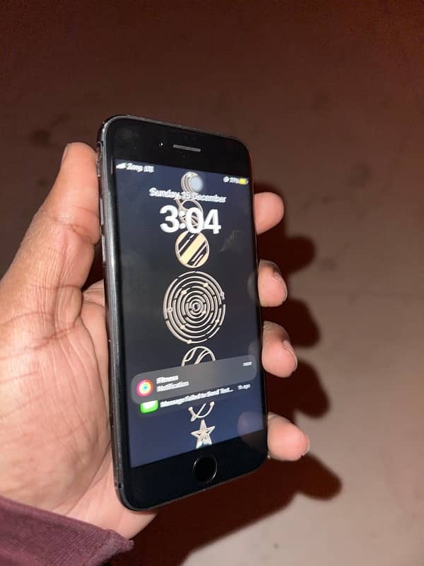 iphone 8 / 64gb pta approved 2