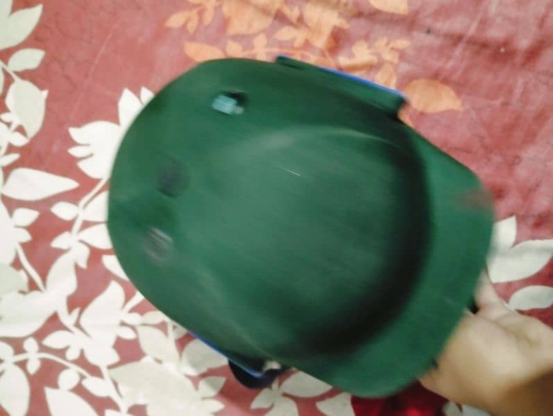 sherry professional helmet good helmet 1500rs final price 5