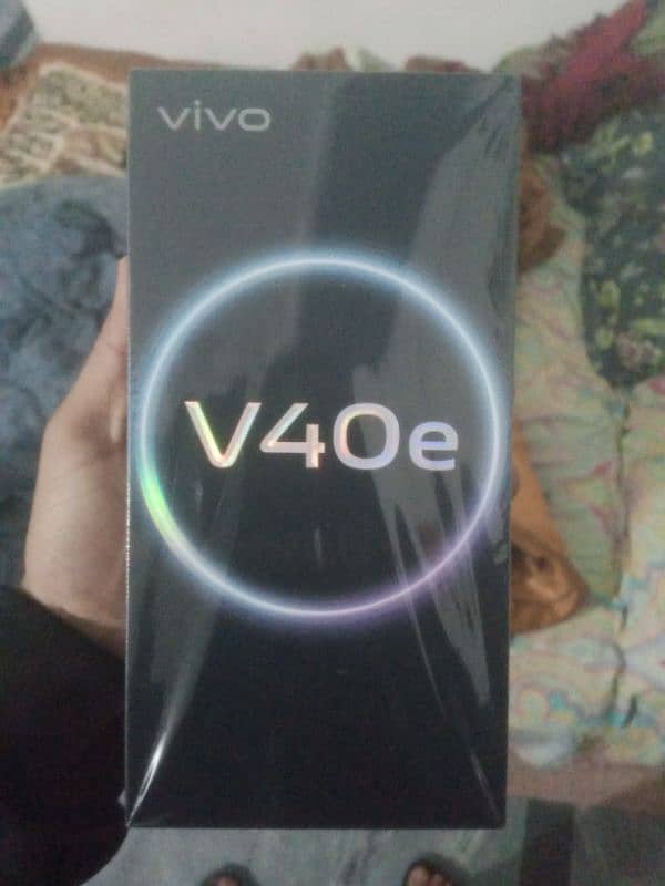 Vivo v40e green color 8/256 1