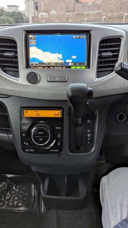 Suzuki Wagon R 2019 3