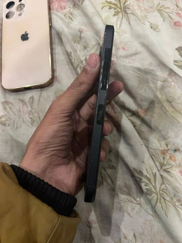 iPhone 14 pro max Sheesha piece 3