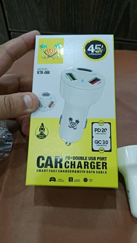 CAR CHARGER smart fast charging with data cable 1