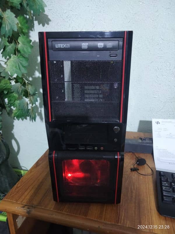 Custom-built PC - i7-4790K 0