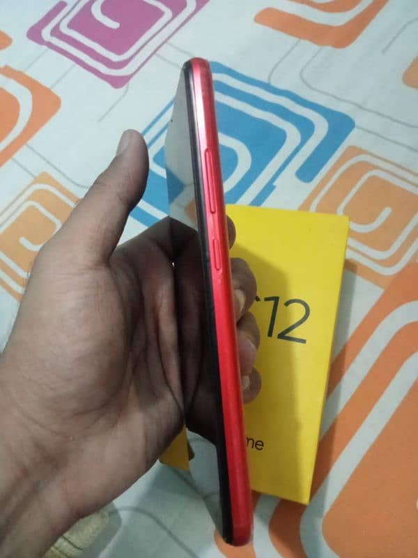 Realme C12 4