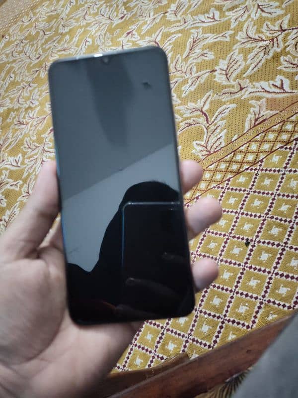 vivo v23e only upper mini scratch otherwise all ok 10/9.9 2